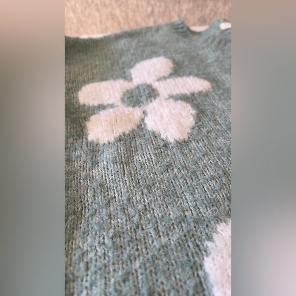 Anthropology Little Lies Daisy Knitted Sweater - Picture 13 of 13